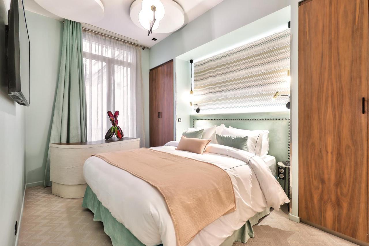 Hotel 33 Marbeuf Paris Exterior foto